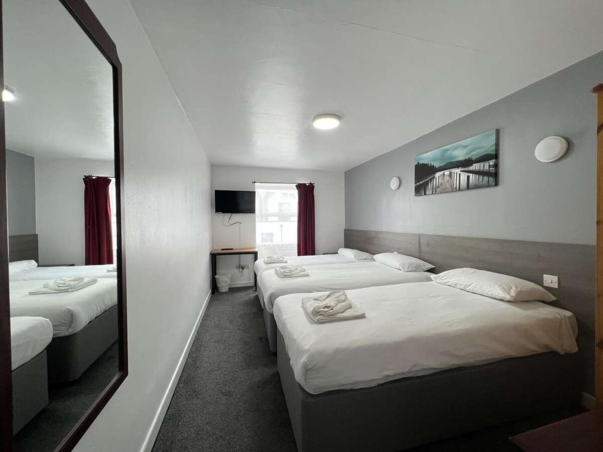 Crystal Beach Hotel Bournemouth Bagian luar foto